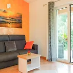 1 Bedroom Gorgeous In